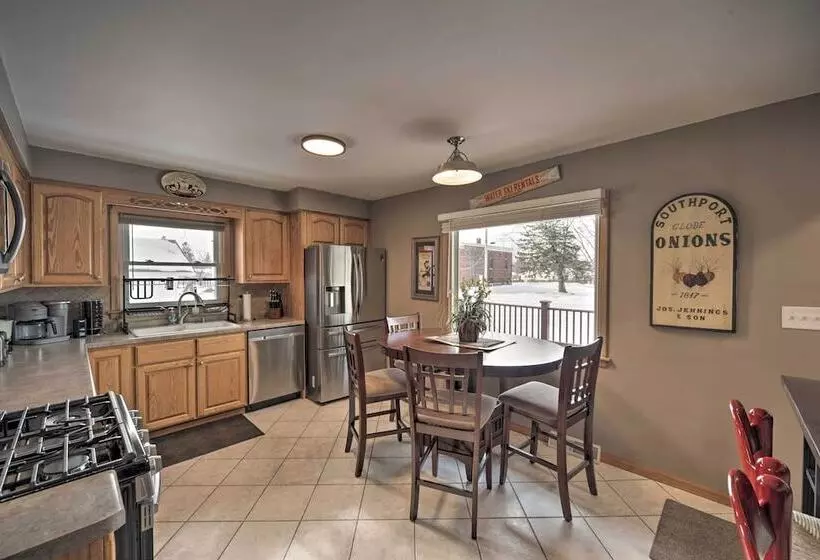 Pet Friendly Retreat ~ 1 Mi To St Louis River!