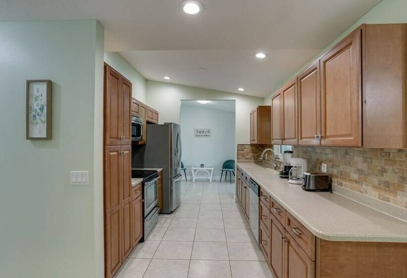 Port St. Lucie Home W/ Private Pool And Grill!