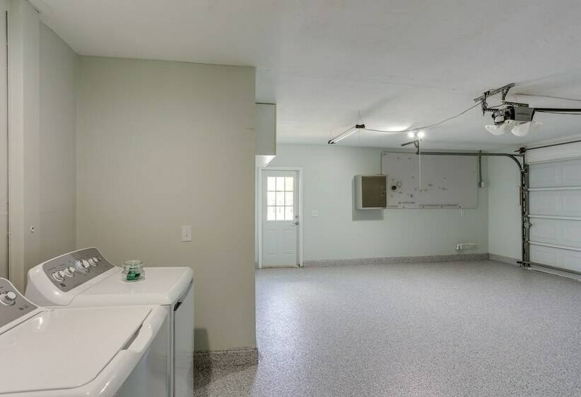 Port St. Lucie Home W/ Private Pool And Grill!