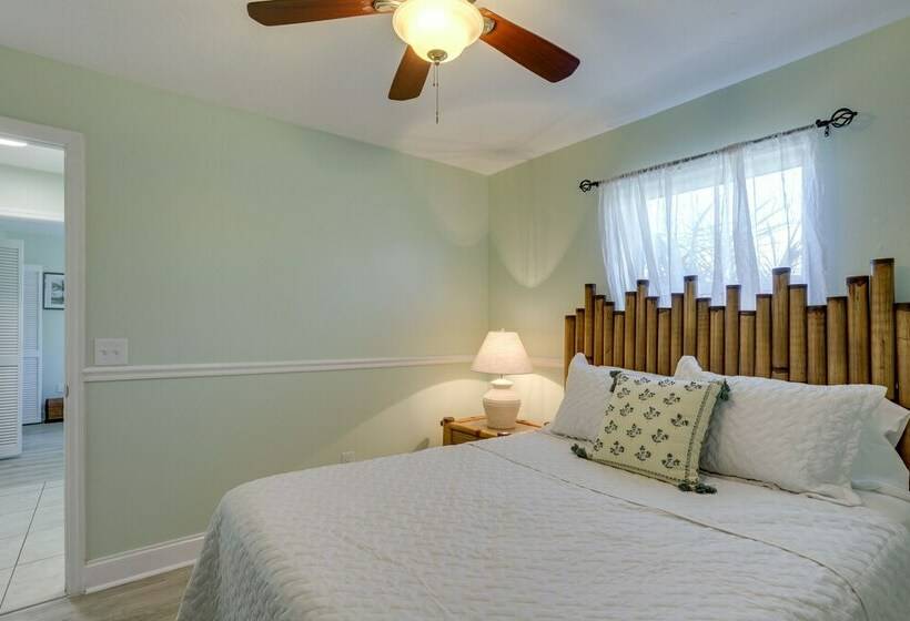 Port St. Lucie Home W/ Private Pool And Grill!