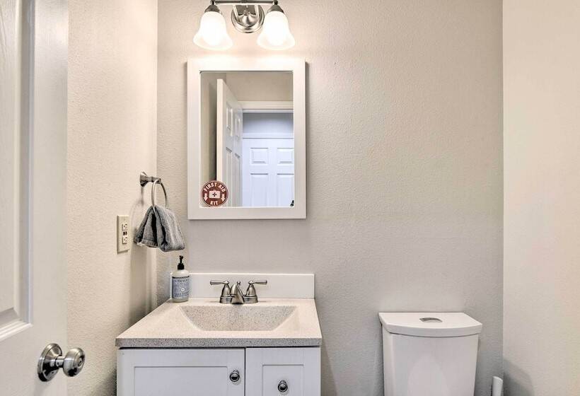 Portland Area Home, 32 Mi To Mt Hood!