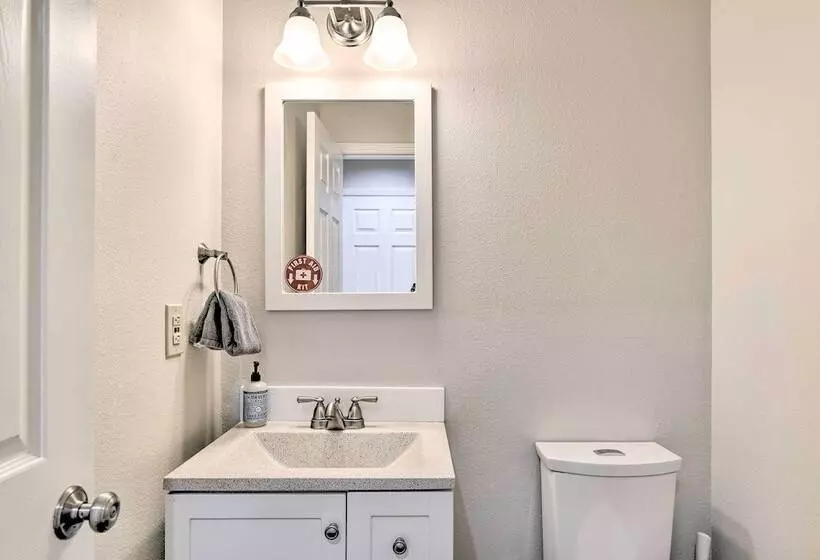 Portland Area Home, 32 Mi To Mt Hood!