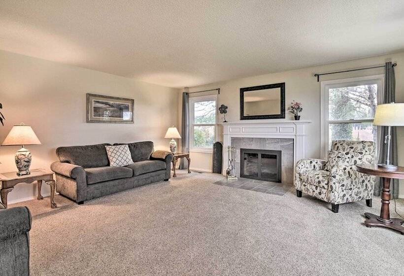 Portland Area Home, 32 Mi To Mt Hood!