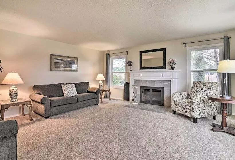 Portland Area Home, 32 Mi To Mt Hood!