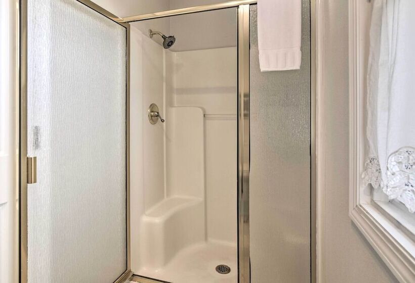 Portland Area Home, 32 Mi To Mt Hood!