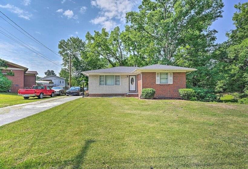 Greensboro Home < 4 Mi To Downtown!