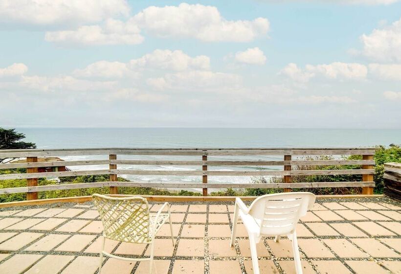 Rahus Ocean Refuge  With Manchester Coast Views!