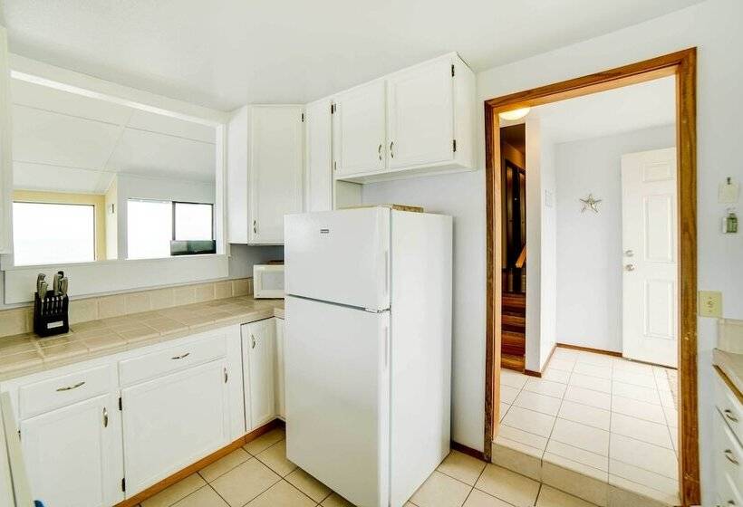 Rahus Ocean Refuge  With Manchester Coast Views!