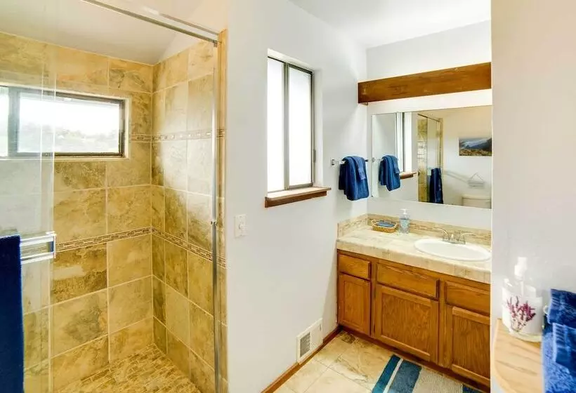 Rahus Ocean Refuge  With Manchester Coast Views!