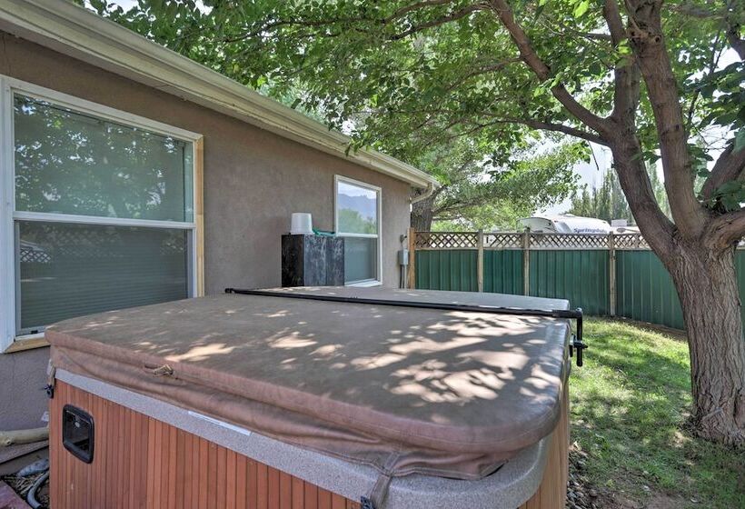 Red Rock Rambler  Moab Home W/ Hot Tub & Views!