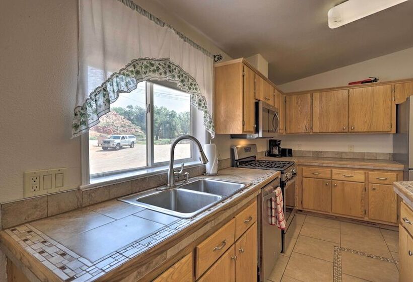 Red Rock Rambler  Moab Home W/ Hot Tub & Views!