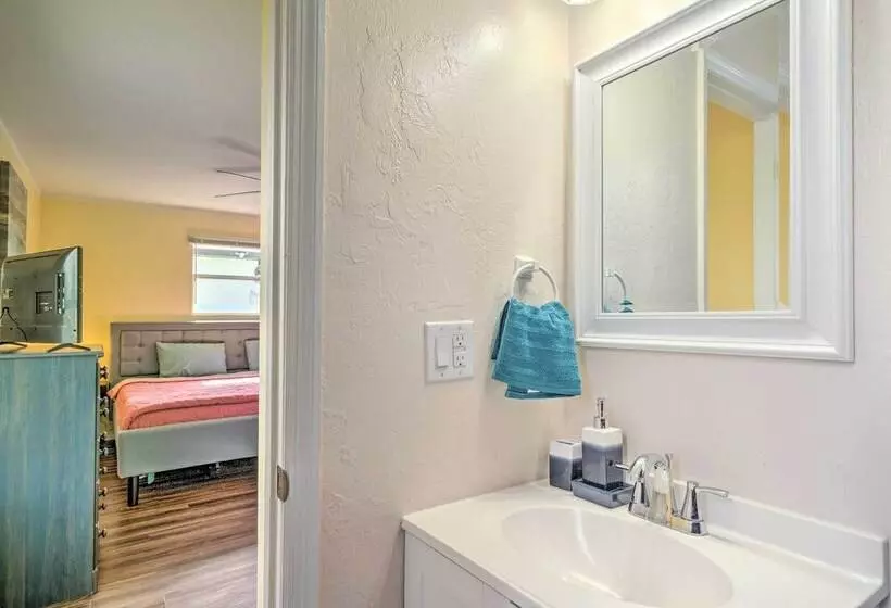 Private Pool: Family Friendly Cape Coral Retreat!