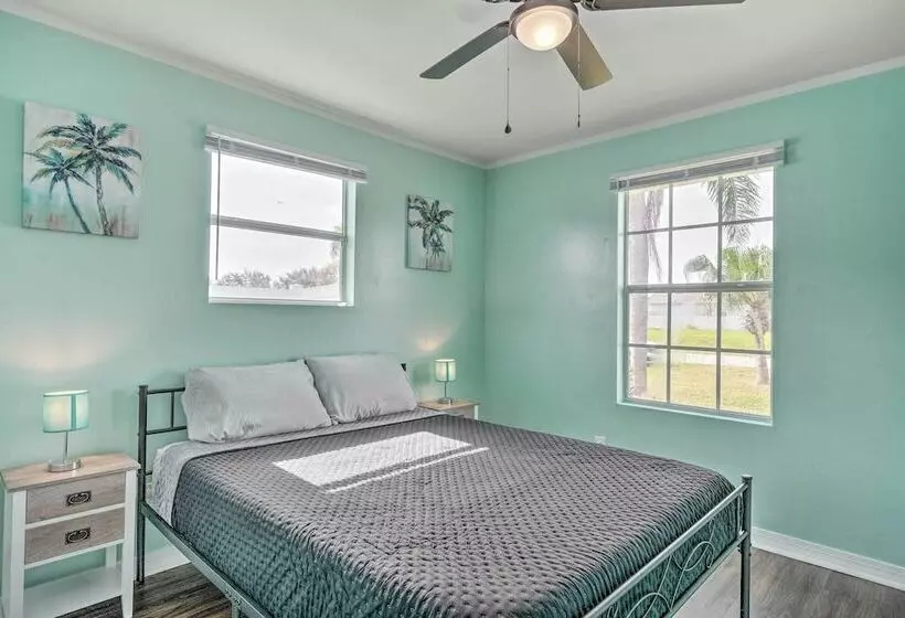 Private Pool: Family Friendly Cape Coral Retreat!