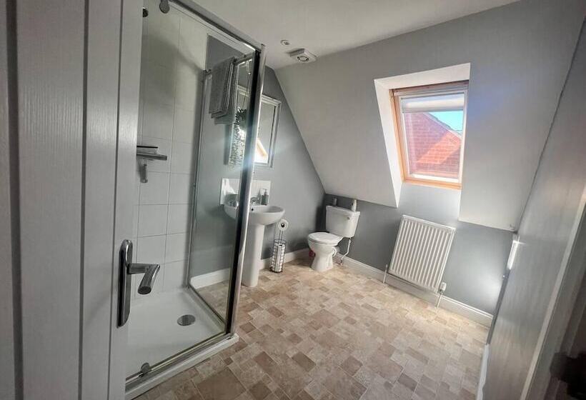 Резиденция Beautiful 2 Bed House In Lincoln