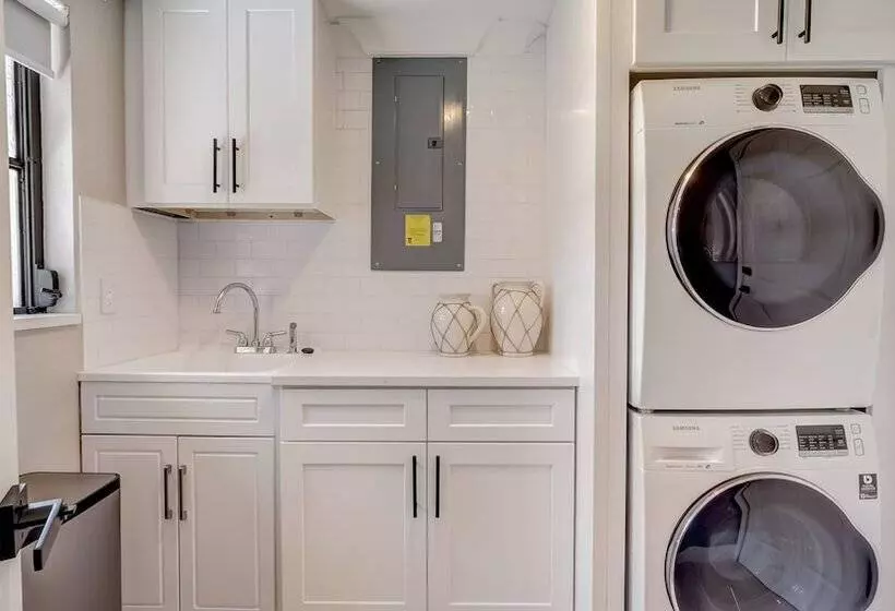 Residenssi Bow Tie Suite