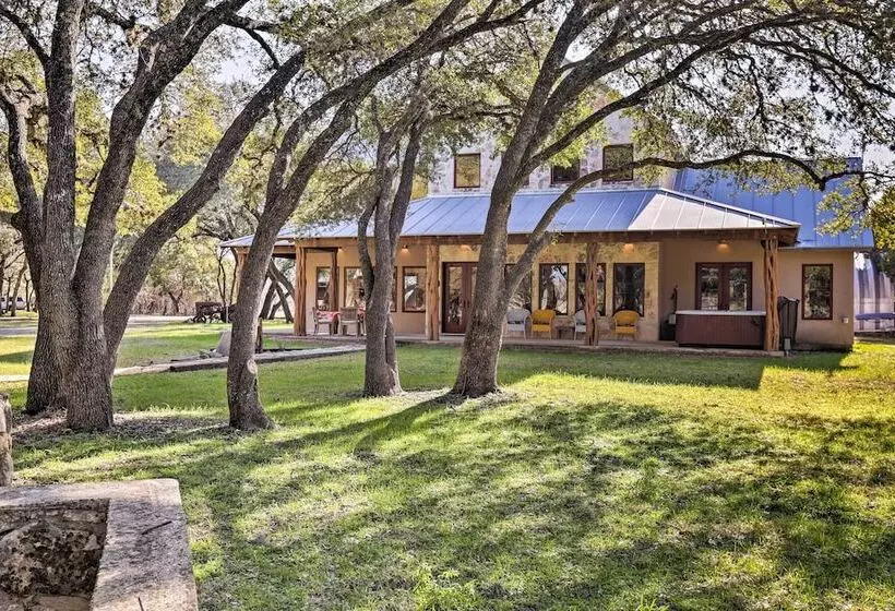 Riverfront Blanco Home W/ Shaded Porch + Hot Tub