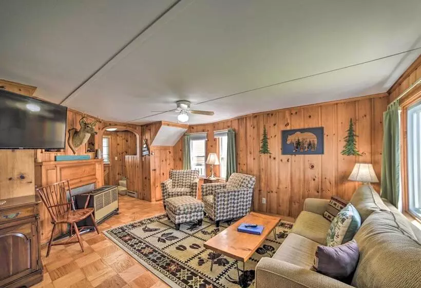 Sebago Lake Cottage W/ Patio + Beach Access!
