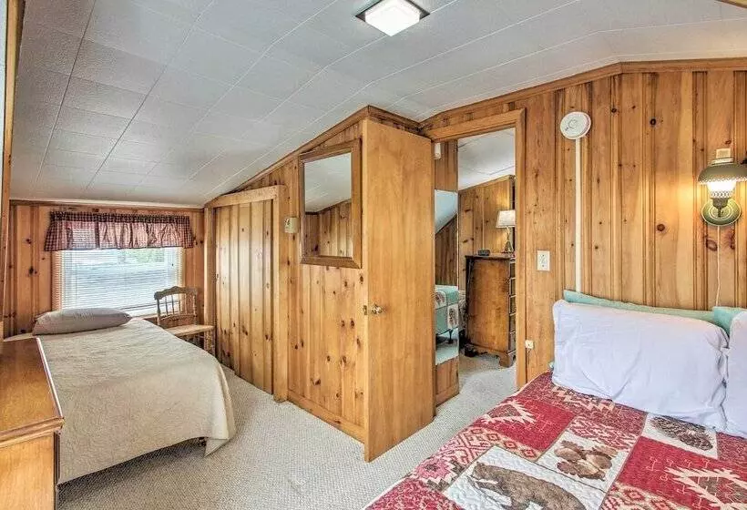 Sebago Lake Cottage W/ Patio + Beach Access!