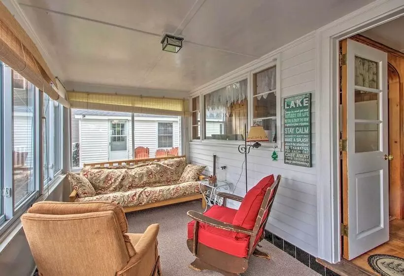Sebago Lake Cottage W/ Patio + Beach Access!