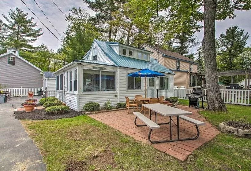 Sebago Lake Cottage W/ Patio + Beach Access!