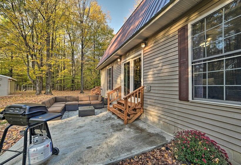 Secluded & Rural Frederic Home W/ Barn On 25 Acres