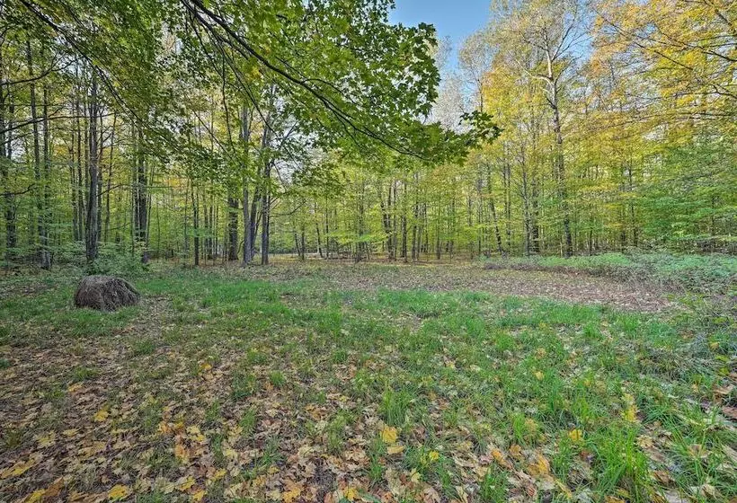 Secluded & Rural Frederic Home W/ Barn On 25 Acres