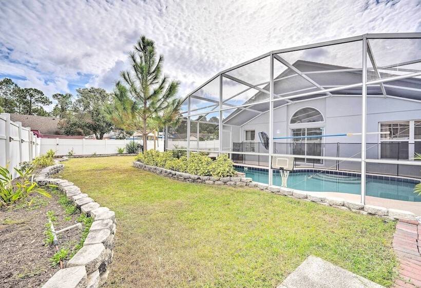 Kissimmee Retreat W/ Private Basketball Court!