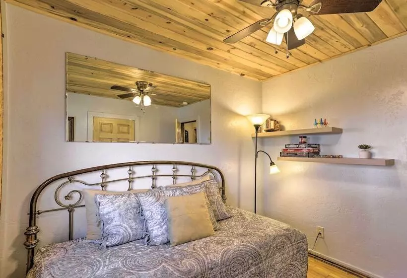 Tasteful Log Cabin Retreat On Lake Pagosa!