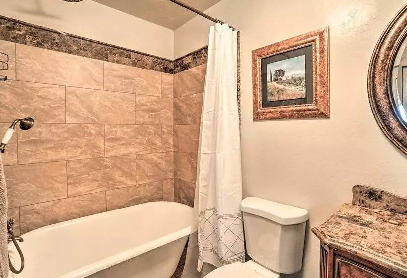 Tasteful Log Cabin Retreat On Lake Pagosa!