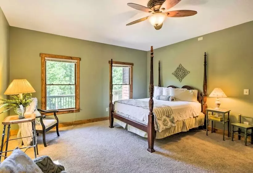 Tryon House W/ Hot Tub   Near Equestrian Centers!