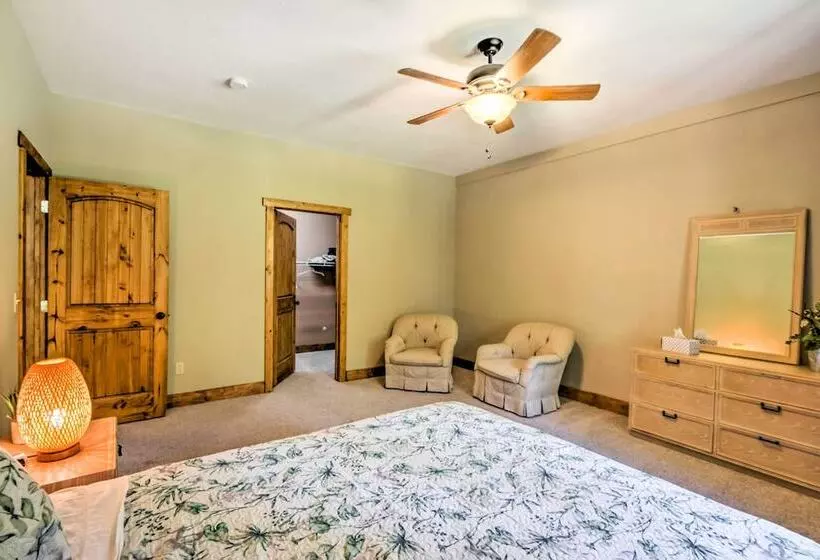 Tryon House W/ Hot Tub   Near Equestrian Centers!