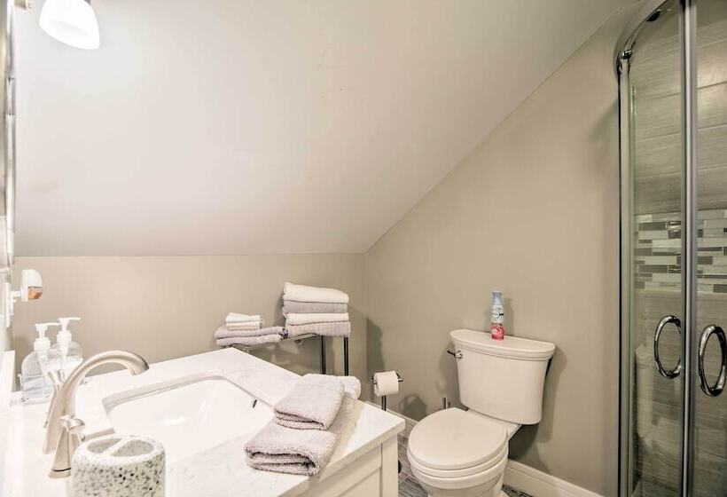 Upstate Hideaway W/ Hot Tub, 13 Mi To Malone!