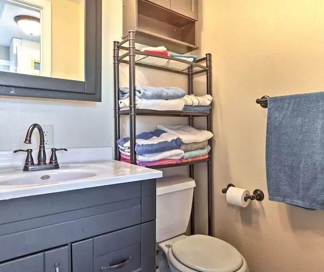 Waterfront Syracuse Home: Deck, Fire Pit & Kayaks