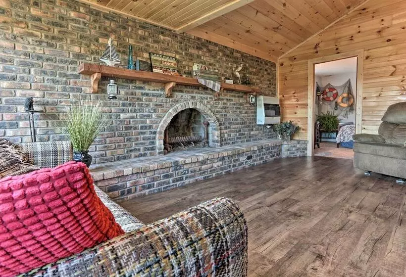 Waterfront Syracuse Home: Deck, Fire Pit & Kayaks