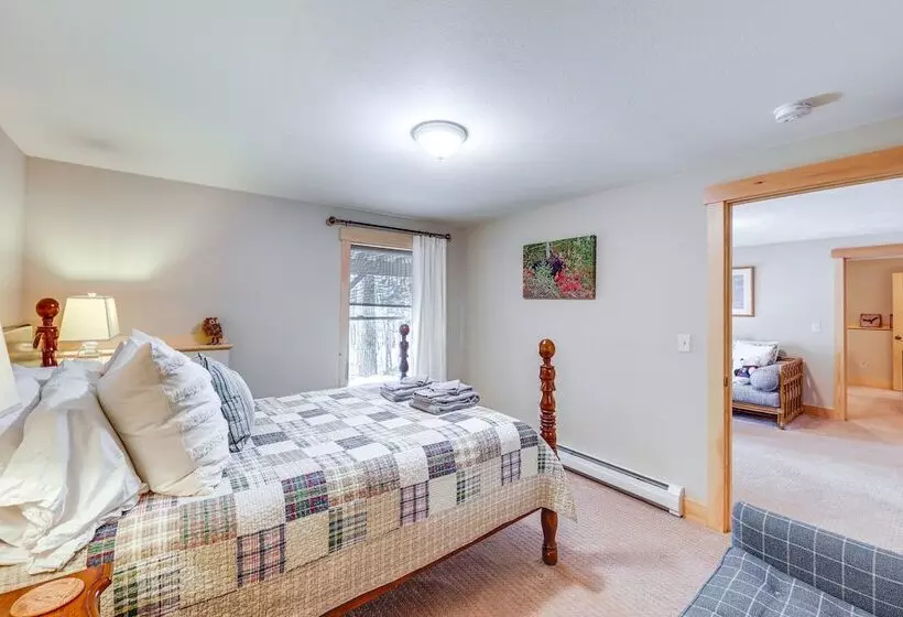 White Mountain Home Near Lakes & Kancamagus Hwy!