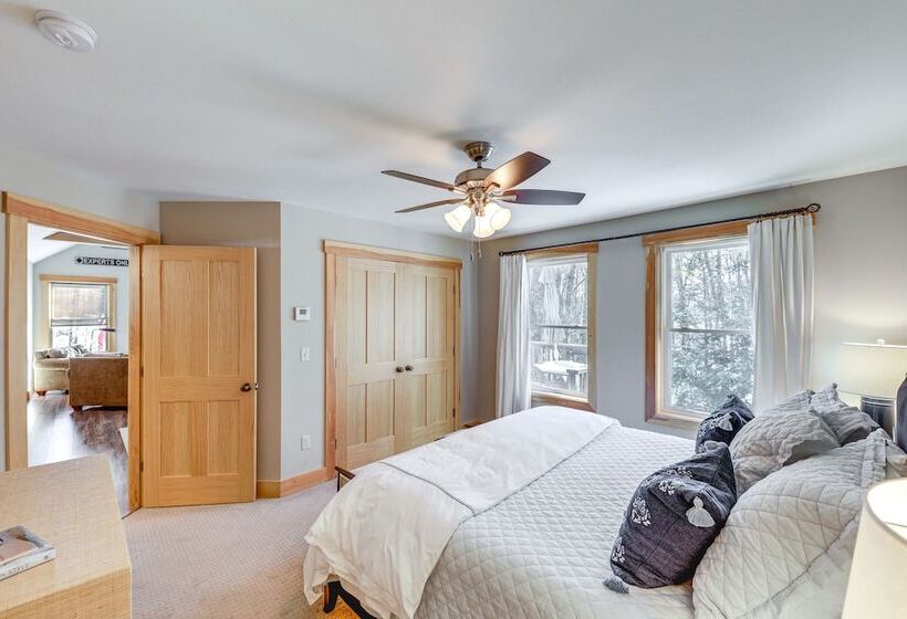 White Mountain Home Near Lakes & Kancamagus Hwy!