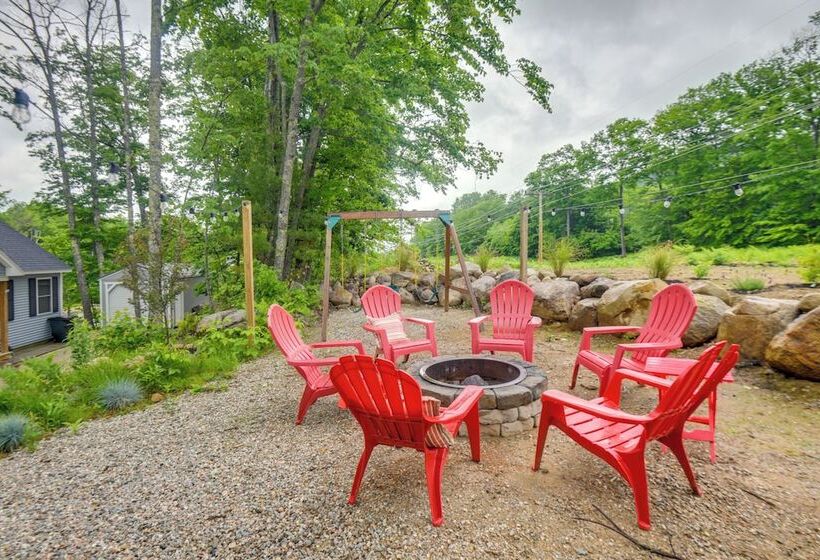 White Mountain Home Near Lakes & Kancamagus Hwy!