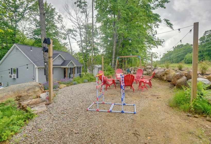 White Mountain Home Near Lakes & Kancamagus Hwy!