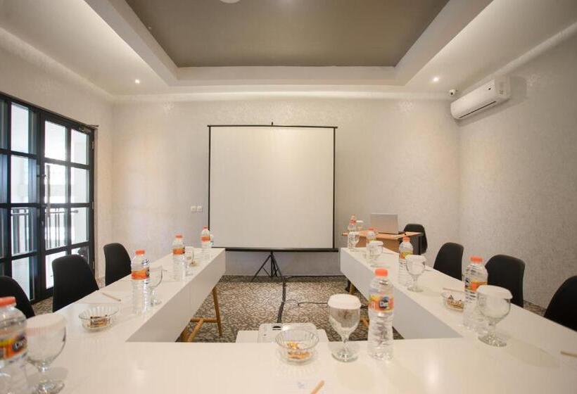 Allstay Ecotel Yogyakarta