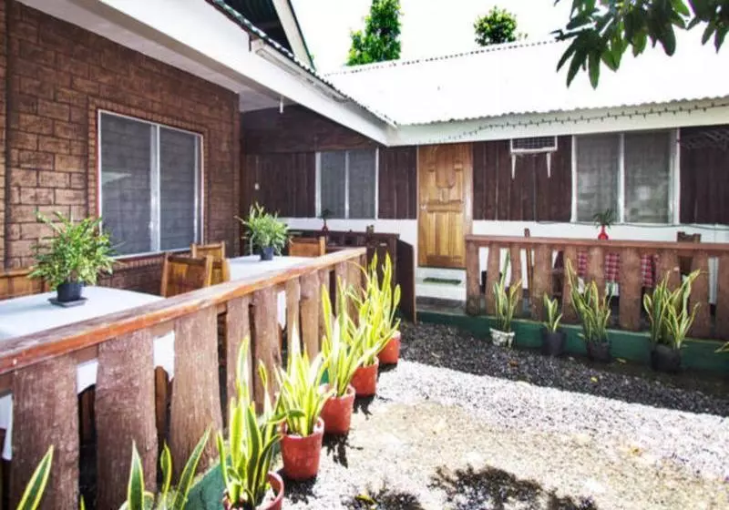 Aamiaismajoitus (B&B) Homestay De Bai