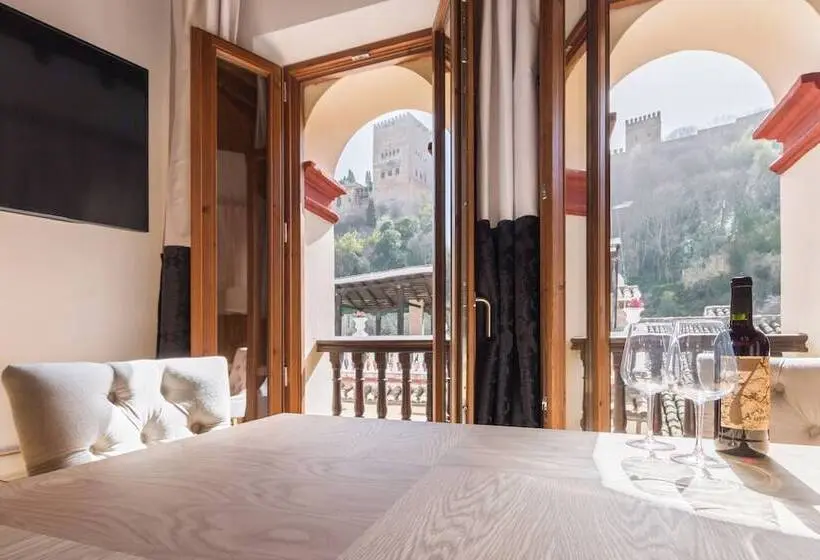 Bibo Suites Oro Del Darro