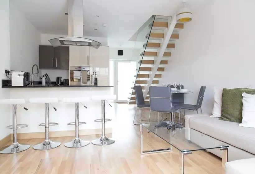 Grand Central Apartments By Paymán Club