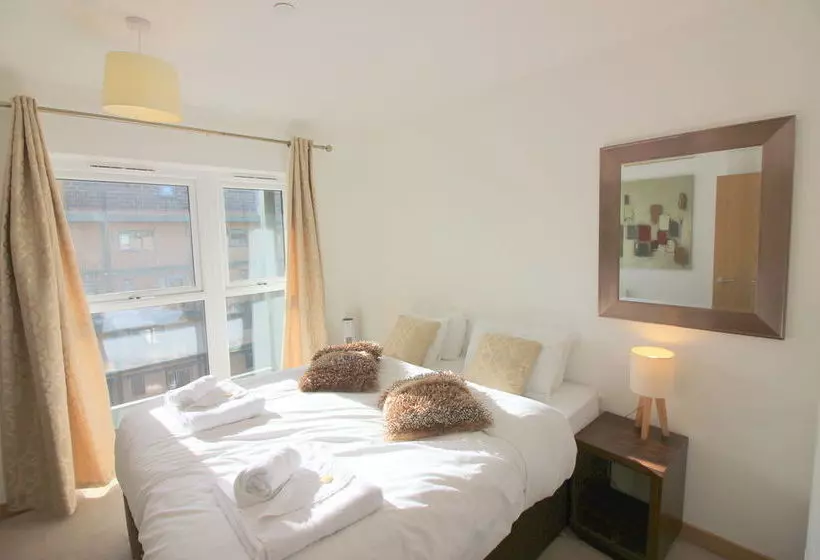 Grand Central Apartments By Paymán Club