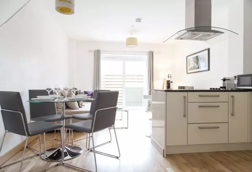 Grand Central Apartments By Paymán Club