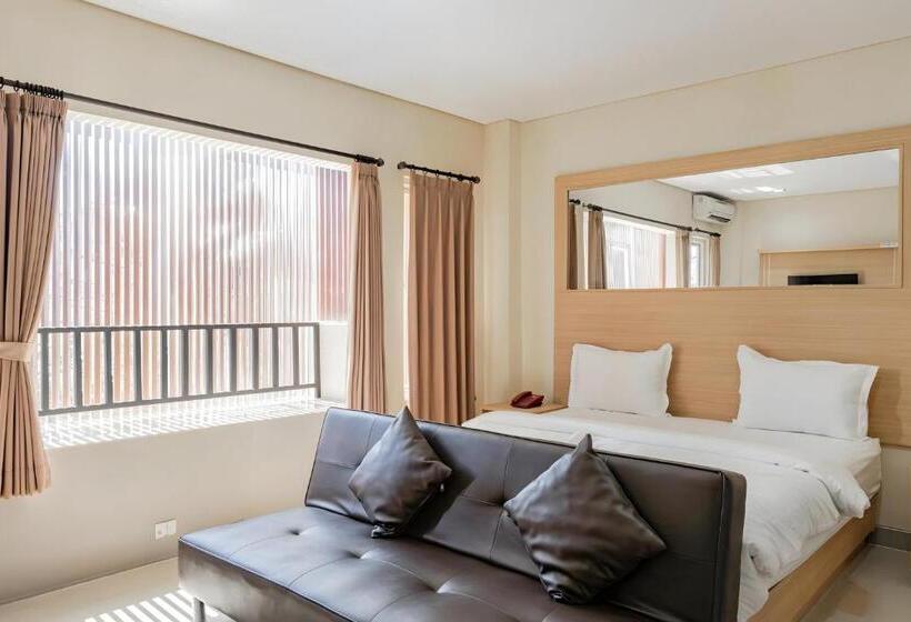 فندق Collection O Airport Kuta Bali