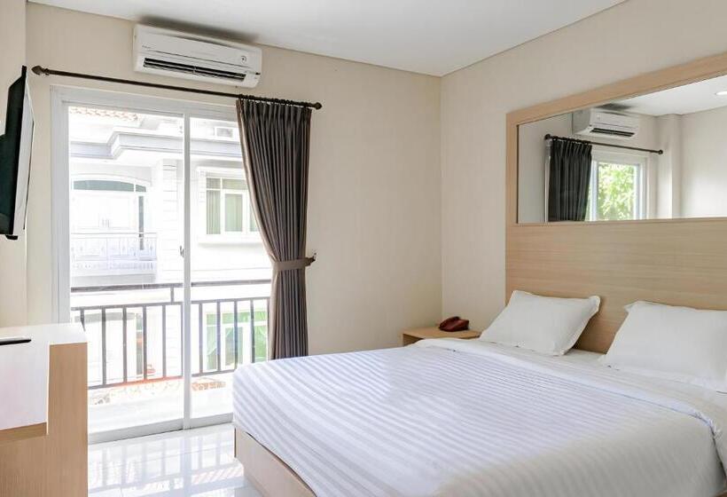 فندق Collection O Airport Kuta Bali