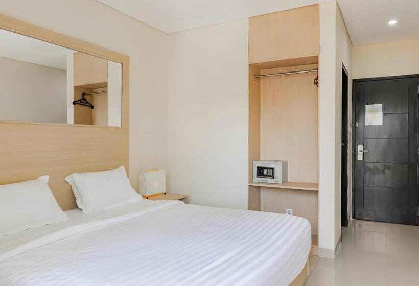 فندق Collection O Airport Kuta Bali