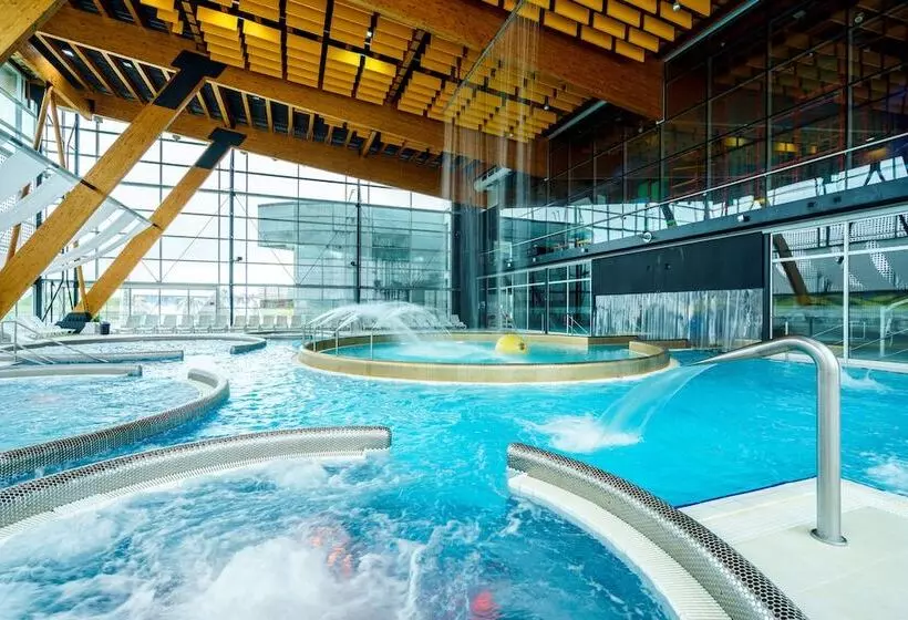 هتل Aquacity Riverside