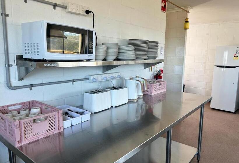 בית מלון כפרי Cali Backpackers