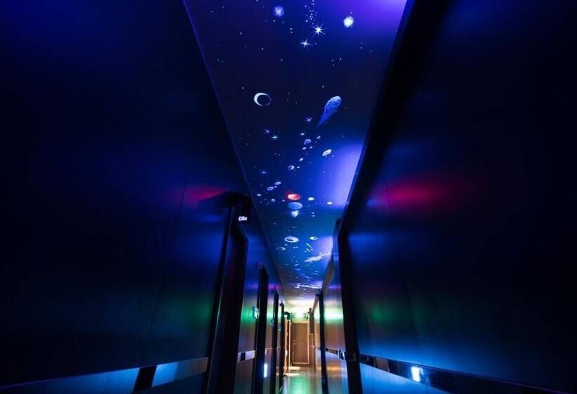 هتل کپسول Kenting My Home